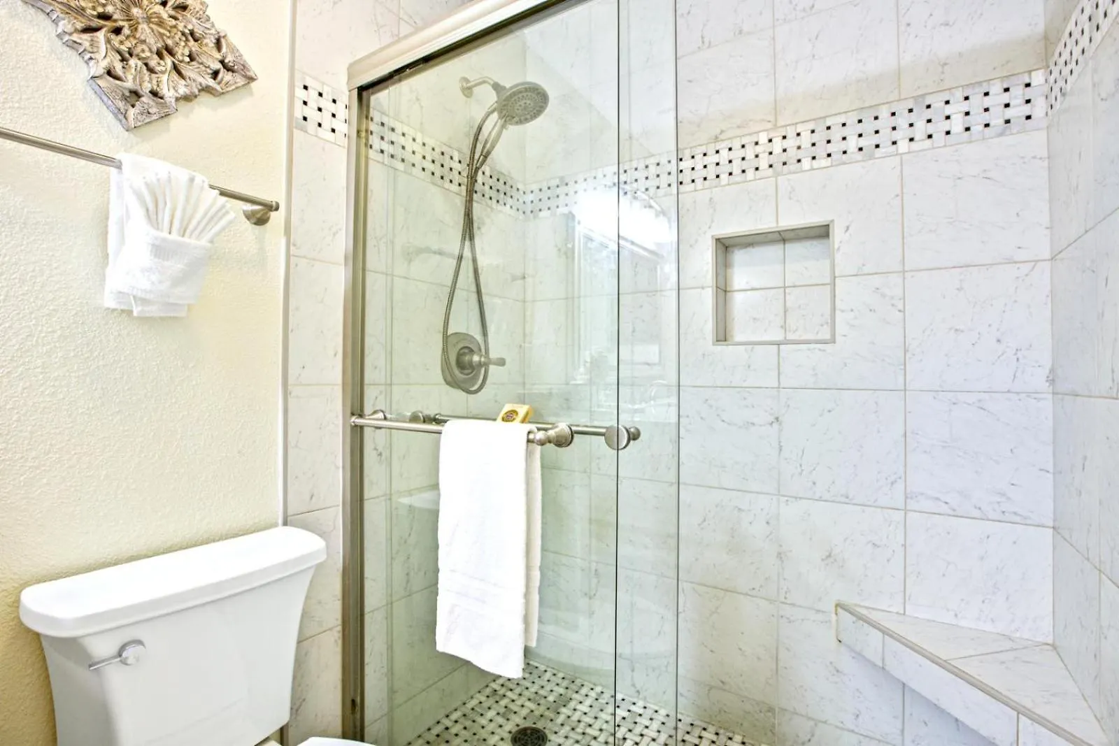 Kbm Resorts Free Car Lokelani Lok-B203 Ocean Front Remodeled With Kidbeach Gear Napili-Honokowai Apartment