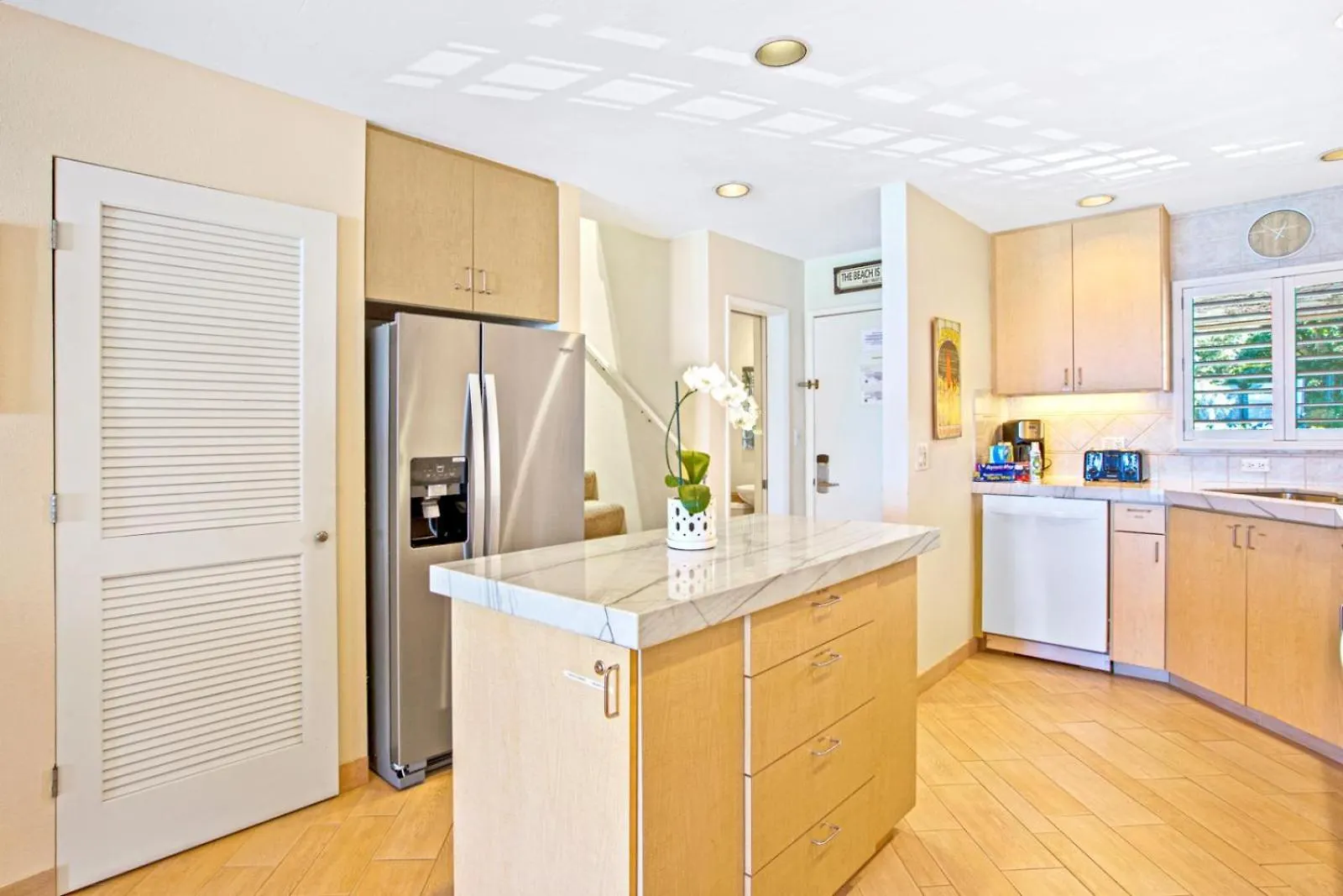 Kbm Resorts Free Car Lokelani Lok-B203 Ocean Front Remodeled With Kidbeach Gear Napili-Honokowai United States